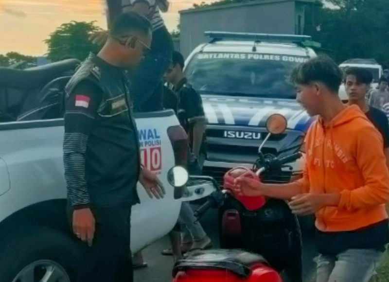 Polres Gowa berhasil mengamankan 18 unit sepeda motor dalam razia balap liar yang digelar di Jalan Poros Desa Biringngala, Kecamatan Barombong, Kabupaten Gowa (alfian)